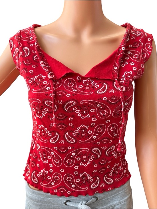 Finesse Tops - Finesse Red Paisley Bandana Collared Tank